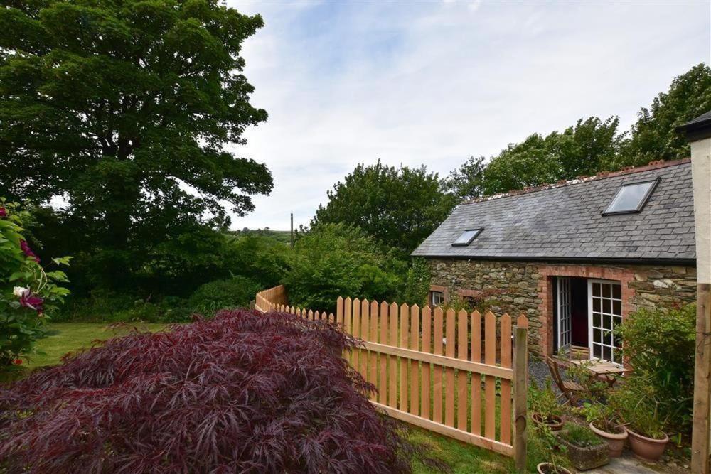 Cwmbrandy Cottage Фишгард Экстерьер фото